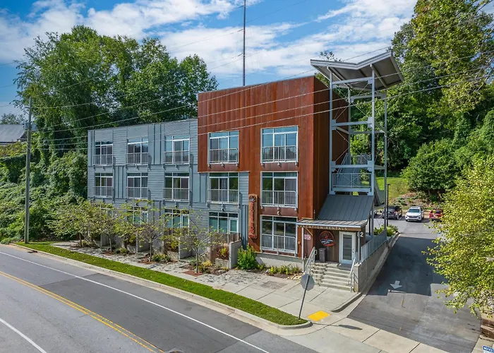 River Row Suites